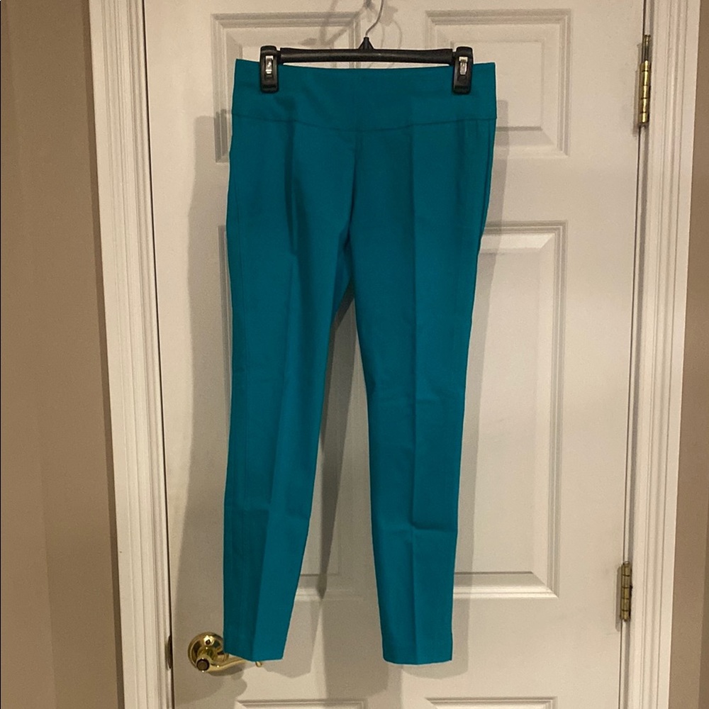 New York & Company Blue Ankle Cropped Pants